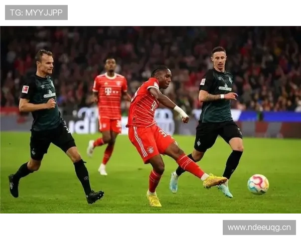 拜仁统治力下滑：战术老化与高层矛盾如何动摇德甲霸主地位？