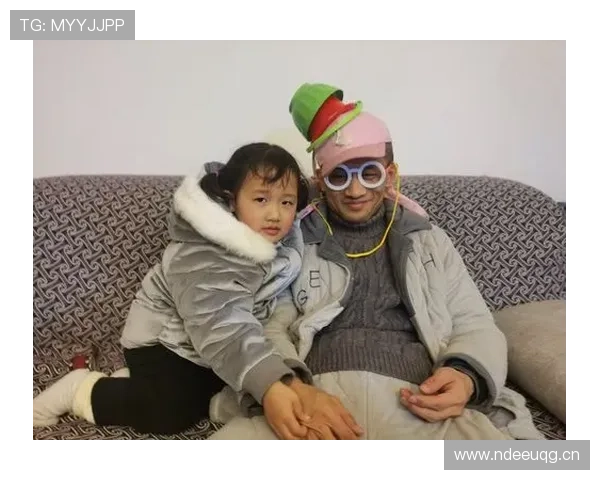 仲满手腕上的表能买我三个月菜钱，我瞬间没话了